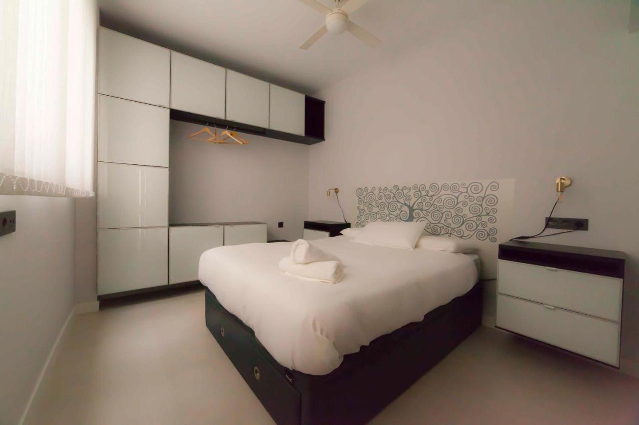 Modern Apartment In City Centre Siviglia Esterno foto