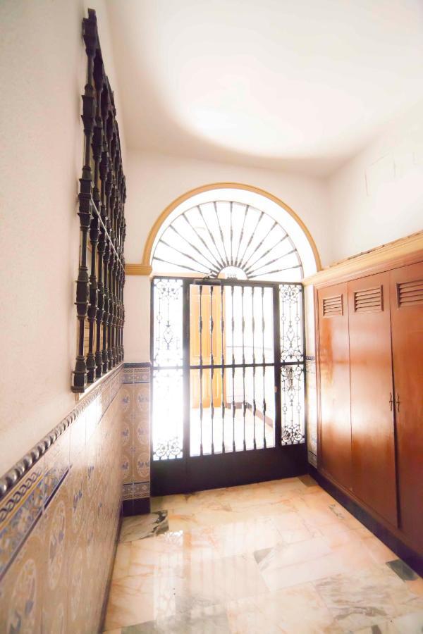 Modern Apartment In City Centre Siviglia Esterno foto