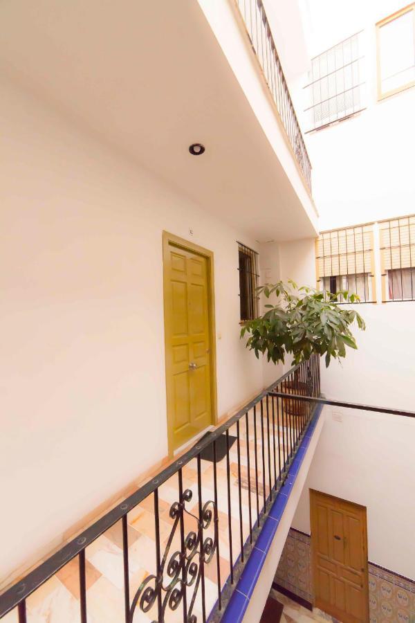 Modern Apartment In City Centre Siviglia Esterno foto